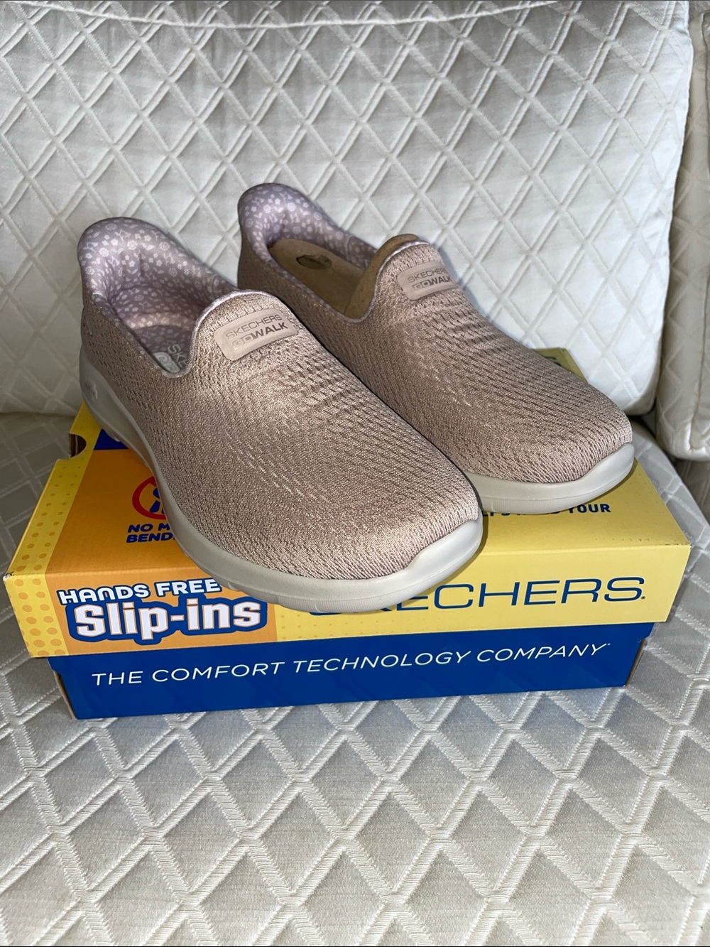 Skechers Slip Ins Step In GO WALK Joy Vegan Washable Shoes - Lucia 7.5 W NWT